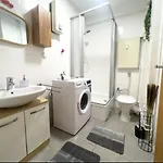 Apartamento Livemore24 - Space In 24-7 Check-in