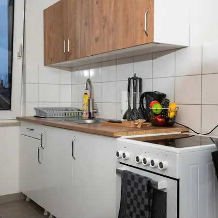 Livemore24 - Space In 24-7 Check-in * Duisburg