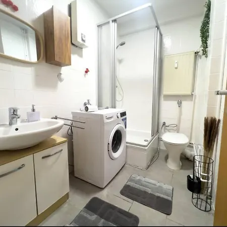 Apartment Livemore24 - Space In 24-7 Check-in